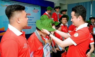 Bình Dương: Xuất quân chiến dịch tình nguyện 'Mùa Hè Xanh' và 'Hành trình tuổi trẻ Bình Dương vì biển đảo quê hương' 