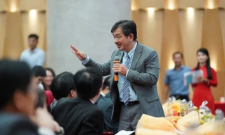 Sinh viên lo lắng trước thông tin ‘thức khuya, tắm khuya sẽ gây đột quỵ’