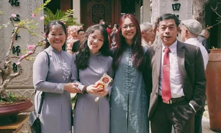 Bạn trẻ TP. HCM nô nức đi lễ chùa đầu năm cầu bình an