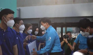 Ra quân Đội hình phản ứng nhanh phòng, chống dịch bệnh COVID-19 hỗ trợ tỉnh Sóc Trăng