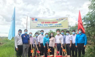 Khởi công xây cầu giao thông nông thôn cho xã nghèo Bến Tre