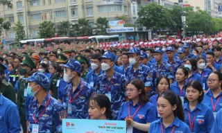 Tưng bừng khai mạc Hội trại truyền thống ‘Tuổi trẻ giữ biển’ năm 2023