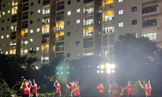 “Khúc ca đồng lòng”: Cổ vũ tinh thần cho tuyến đầu chống dịch và bệnh nhân COVID-19