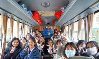 Trường ĐH Sài Gòn tổ chức 3 ‘chuyến xe 0 đồng’ đưa sinh viên về nhà đón Tết