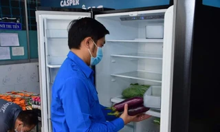 TP. HCM: “Tủ lạnh cộng đồng” hỗ trợ người dân bị ảnh hưởng của dịch COVID-19