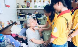 Nữ thủ khoa “vàng mười” của núi rừng Tây Nguyên 