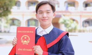 Hành trình từ bản nhỏ... đến giảng đường âm nhạc của nam sinh dân tộc H’Mông