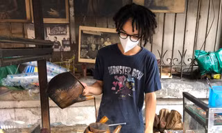 Người trẻ 'mê mẩn' cà phê vợt