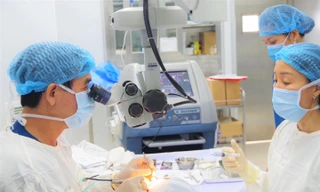 Bệnh viện Quân y 175 sẽ mổ mắt Phaco kỹ thuật cao miễn phí cho 100 người dân