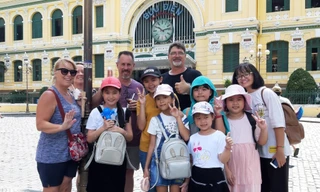 Bạn trẻ rèn thêm vốn ngoại ngữ để tăng cơ hội việc làm