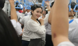 Sinh viên được đề xuất giảm giá vé khi đi tàu điện trên cao