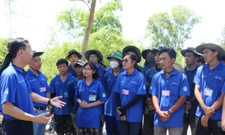 Trường ĐH Bách khoa (ĐHQG TP. HCM) thăm sinh viên tình nguyện ‘Mùa Hè Xanh’ tại Đồng Tháp