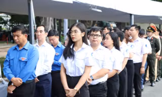 Tuổi trẻ TP. HCM xúc động đến viếng Tổng Bí thư Nguyễn Phú Trọng