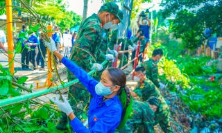 Tuổi trẻ TP. HCM sôi nổi ra quân Tháng Thanh niên