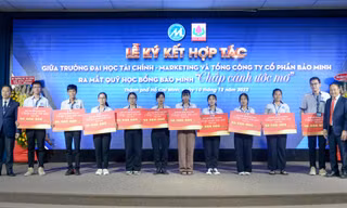 Ra mắt quỹ học bổng cho sinh viên nghèo