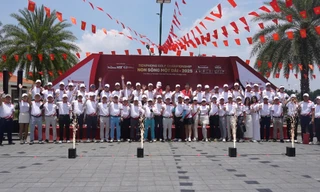 Khởi tranh giải 'Tiền Phong Golf Championship - Non sông một dải'