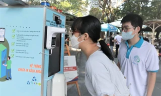 Lắp đặt hệ thống kiểm soát dịch do sinh viên, giảng viên chế tạo