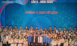 Thành Đoàn TP. HCM vinh danh 73 thầy thuốc trẻ tiêu biểu