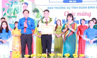 Bình Dương tuyên dương giảng viên trẻ, tận tụy với nghề