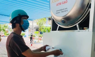 TP. HCM: Đưa "ATM gạo" hỗ trợ người dân có hoàn cảnh khó khăn trong mùa dịch
