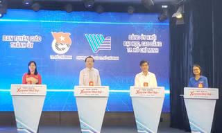 Hàng nghìn sinh viên TPHCM hưởng ứng Hội thi Tầm nhìn xuyên thế kỷ