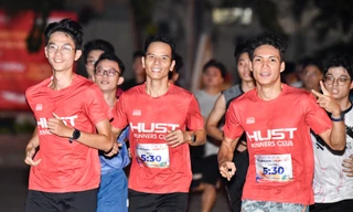 Sinh viên tham gia ‘Hành trình hạnh phúc’ UpRace 2023 gây quỹ vì cộng đồng