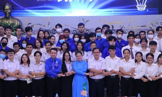 Tuyên dương ‘Sinh viên 5 tốt’ tỉnh Bình Dương giai đoạn 2018 – 2023