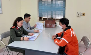 Thêm thanh niên bị xử phạt vì chuyển cuộc gọi đòi nợ đến đường dây nóng Bộ Công an