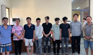 Phá tụ điểm cá độ bóng đá núp trong quán cà phê ở TPHCM