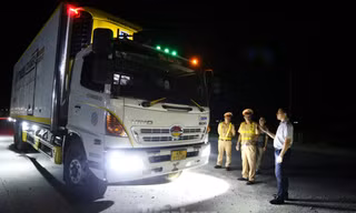 Giám đốc Công an Hà Tĩnh yêu cầu tăng cường xử lý vi phạm tốc độ trên đường ven biển 