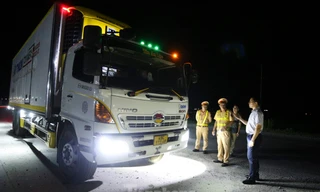 Giám đốc Công an Hà Tĩnh yêu cầu tăng cường xử lý vi phạm tốc độ trên đường ven biển 