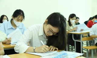 Khó như… trượt đại học