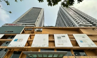 Khi người dân 'thắt' hầu bao