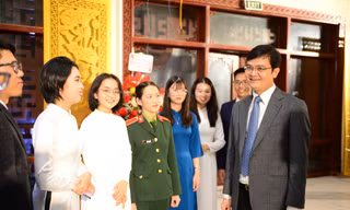 Xây dựng lẽ sống cao đẹp trong thanh niên vì sự phồn vinh của đất nước