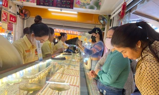 Ngỡ ngàng với vàng 2 giá