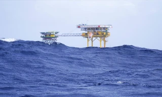 Nhà giàn DK1 giữa trùng dương