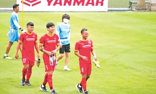 Đoàn Văn Hậu (1m85) là hậu vệ cánh có chiều cao tốt nhất của đội tuyển Việt Nam. Ảnh: Anh Tú