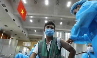 Các địa phương cần đẩy nhanh tốc độ tiêm vắc-xin phòng COVID-19. Ảnh: Duy Phạm