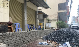 Đường Lý Hồng Thanh dài khoảng 247m. Điểm đầu giao nhau với đường Trần Văn Khéo, điểm cuối tiếp giáp với hẻm của đường Hồ Tùng Mậu. Ảnh: Nhật Huy