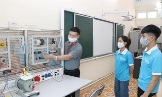 Mỗi giảng viên trường cao đẳng, trung cấp đứng lớp phải có ít nhất gần chục chứng chỉ nghề nghiệp, kỹ năng 