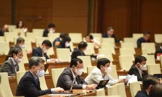 Đại biểu Quốc hội tại buổi thảo luận. Ảnh: Như Ý