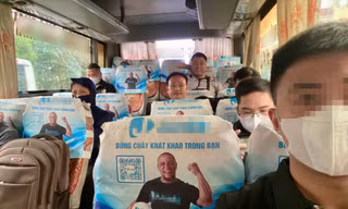 Tất cả vị trí ghế ngồi của hàng trăm xe khách bọc quảng cáo cờ bạc