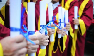 Tiến sĩ và các luận án tiến sĩ được nhân bản (Ảnh minh họa)