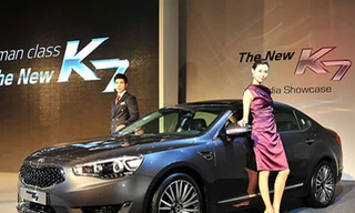 Hủy bay đến châu Âu: Hàng hóa ùn tắc tại sân bay