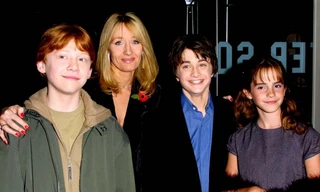 Dàn diễn viên “Harry Potter” tái ngộ mừng 20 năm, nhưng “nghỉ chơi” tác giả J.K. Rowling?