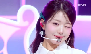 Jang Wonyoung lén làm điều này trong lúc trình diễn, netizen: "Dễ thương quá!"