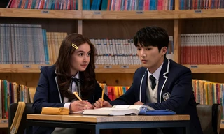 Vì sao mối tình đầu thường dễ tan vỡ nhưng chúng ta ai rồi cũng sẽ ổn?