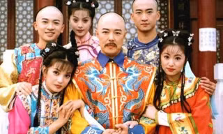 23 năm sau "Hoàn Châu Cách Cách": Người tử nạn, kẻ mất hết, chỉ mỗi Ngũ A Ca trụ lại