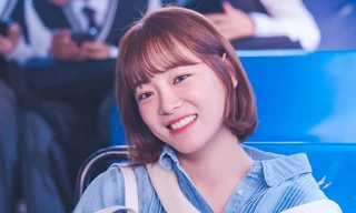 Today’s Webtoon: Kim Sejeong lặp lại chính mình trong “Hẹn Hò Chốn Công Sở” nhưng nhạt hơn