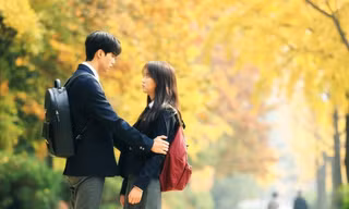 Bài dự thi “Ký ức mùa Hè của tôi”: Có một chàng trai tôi vẫn đợi ở trạm chờ thanh xuân